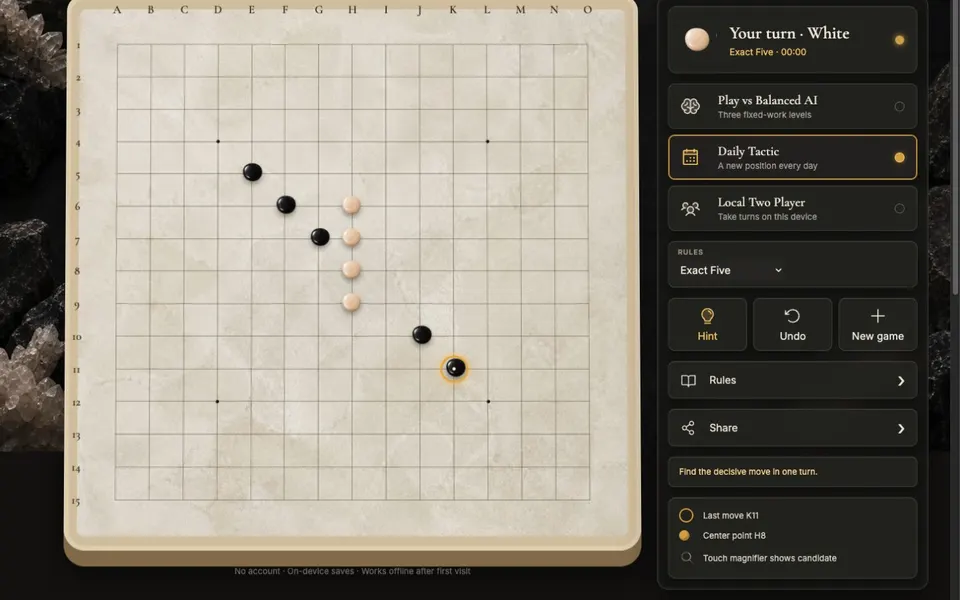 Fivefold — Precise 15×15 Gomoku against a bounded local AI, with a daily tactic and board sharing.